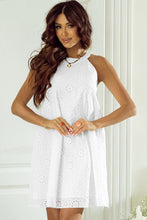 Cargar imagen en el visor de la galería, White Boho Eyelet Pattern Halter Neck Sleeveless Dress