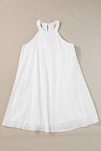 Cargar imagen en el visor de la galería, White Boho Eyelet Pattern Halter Neck Sleeveless Dress
