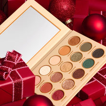Load image into Gallery viewer, Get in the holiday spirit with our Winter Spice Shadow Palette✨ From soft mattes to vibrant shimmers, our ‘Winter Spice’ shadow palette is a mix of traditional cranberries, favorite holiday greens and soft browns🤎  *Caution pressed pigments are not intended for use in the eye area. The best price, deal and quality w/ Bonitawholesale.com
