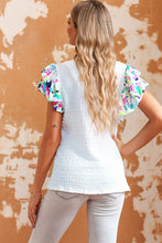 Cargar imagen en el visor de la galería, White Voluminous Printed Puff Sleeve Textured Top