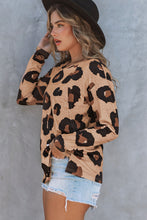 Load image into Gallery viewer, Leopard Print Long Sleeve Loose Top