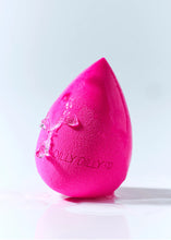 Load image into Gallery viewer, DillyDilly Makeup Blender Puff is an innovative makeup tool that allows you to blend your makeup to perfection to achieve the ultimate flawless finish. The best price, deal and quality w/ Bonitawholesale.com
