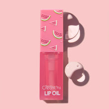 Load image into Gallery viewer, 👄💦 Our Lip Oil is a nurturing oil infused with Jojoba Oil & Vitamin E, helps create radiant healthier lips ↳ Jojoba Oil visibly replenishes, restores & moisturizes lips ↳ Vitamin E moisturizes and soothes dry and flaky skin, reduced wrinkles and assists with skin pigmentation. Promoting radiant, glowy, and healthy lips. The best price, quality and deal w/ Bonitawholesale.com