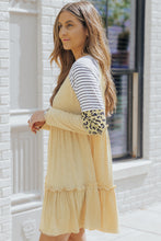 将图片加载到图库查看器，Khaki Striped Leopard Patchwork Long Sleeve Mini Dress
