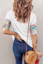 Load image into Gallery viewer, White Floral Print Patchwork Short Sleeve Top
