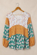 Load image into Gallery viewer, Green Color Block Floral Print Loose Blouse
