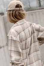 将图片加载到图库查看器，Khaki Plaid Removable Hood Buttoned Shacket
