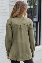 将图片加载到图库查看器，Green Waffle Knit Split Neck Pocketed Loose Top
