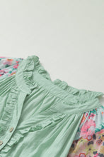 将图片加载到图库查看器，Green Printed Floral Patchwork Frilled Split Neck Blouse
