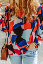 Cargar imagen en el visor de la galería, Abstract Pattern Crewneck Ruffled Puff Sleeve Blouse
