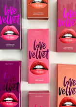 Cargar imagen en el visor de la galería, Love Velvet Moisture Liquid Lip Gloss Step 1 to 7  A multi-tasking natural, blendable velvety formula that provides  hydration and sublime buildable color to enhance your eyes, lips and  cheeks. The best price, deal and quality w/ Bonitawholesale.com
