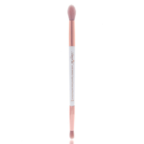 This Luxe Basics Tapered Crease and Pencil Shadow Brush #207 gives you an effortless and flawless eye look in no time. Shake up your beauty routine while apply your favorite shadows with this ultra-soft, easy to use, bunny loving brush.  The best price and deal w/ Bonitawholesale.com