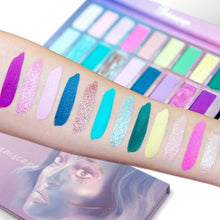 Cargar imagen en el visor de la galería, – A combination of 18, highly pigmented, shades ranging from pastels to shimmers and marbleized shadows. -A versatile blend that makes Dreamscape an all year long palette. -Dive into your dreams and create the perfect escape. The best price and deal w/ Bonitawholesale.com
