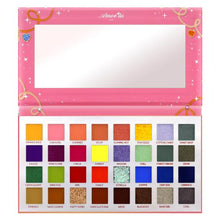 Cargar imagen en el visor de la galería, Amor US - DCESD Dazzle Charm 32 Shade Pressed Pigment Palette 6 PCS The Dazzle Charm palette consists of 32 pressed pigments designed to party and stay glam all day and night. Our highly pigmented shades, striking shimmers and light-catching glitters are ready to aid any of your party looks. The best price and deal w/ Bonitawholesale.com !!!
