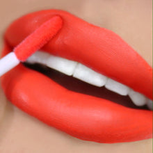 Cargar imagen en el visor de la galería, Beauty Creation LSDPR: Seal The Deal 8 PC Bold Lip Set- Red
